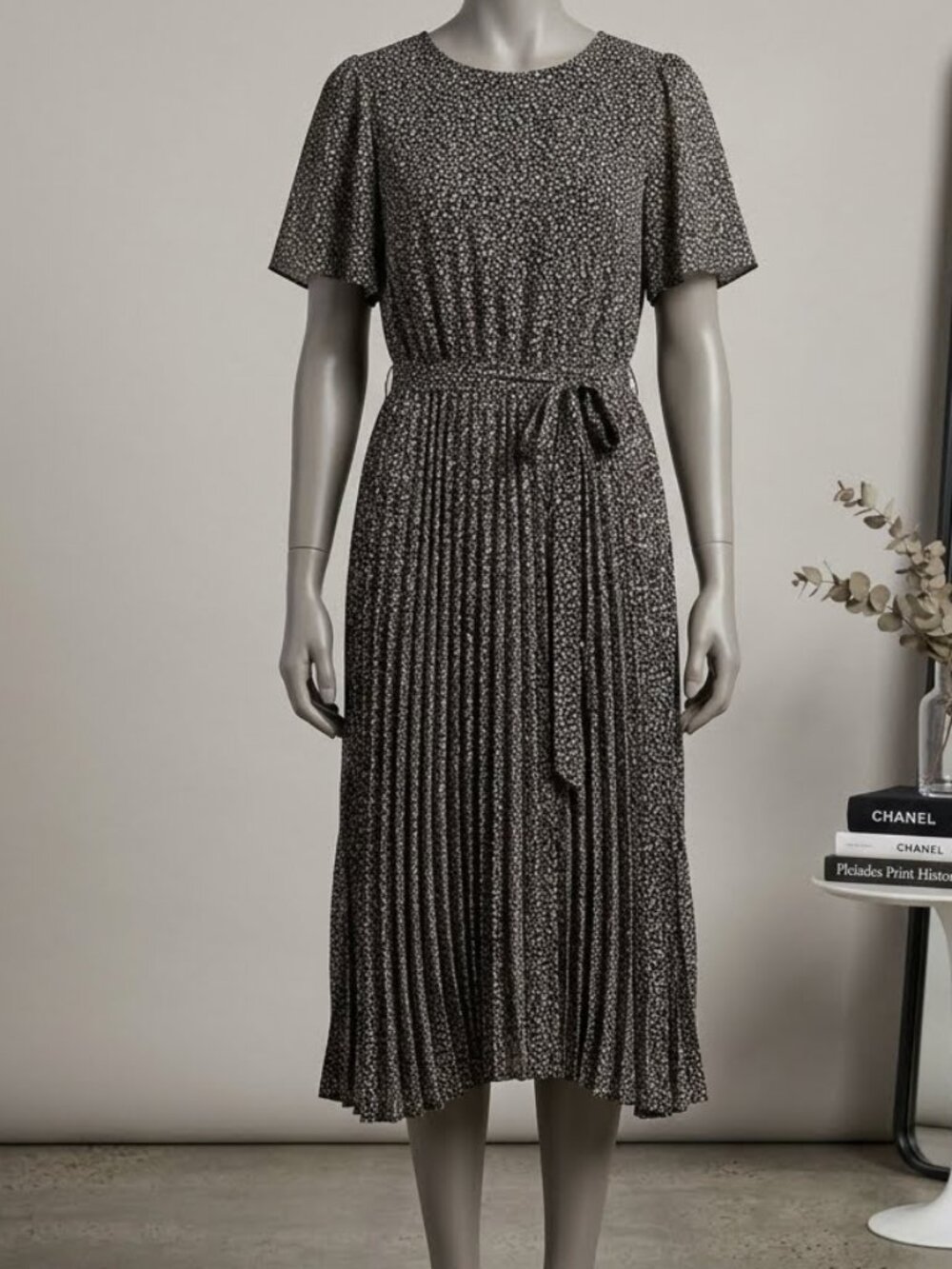 Polagram Pleated Midi Dress Shortsleeve L Cottagecore Fairy Grunge Dark Floral